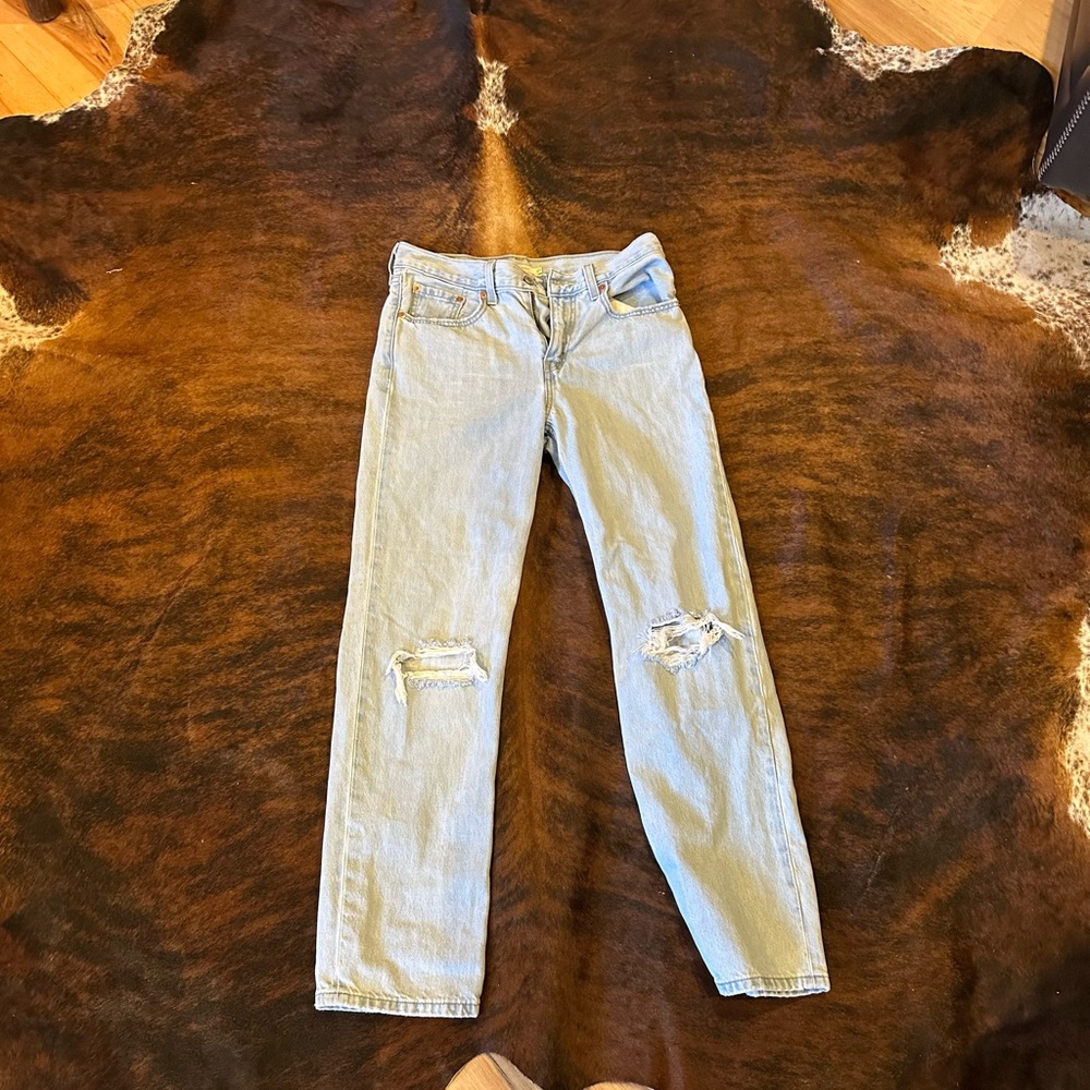 Women’s Levi’s Low Pro Straight Jeans- size 27